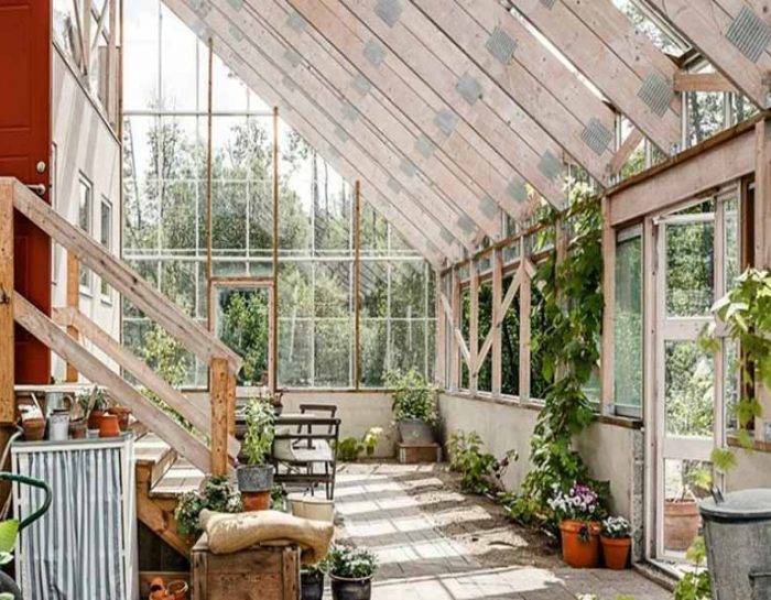 Tips on Planning and Building Your Home Greenhouse