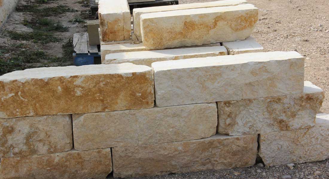 Choosing The Right Sized Limestone Blocks For Your Needs